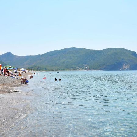 Apartments Siljak Petrovac 外观 照片