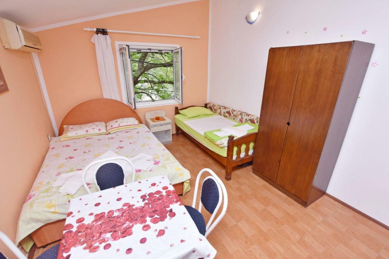 Apartments Siljak Petrovac 外观 照片