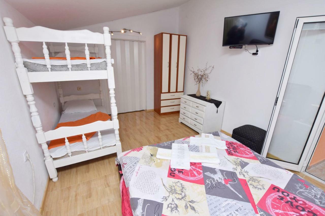 Apartments Siljak Petrovac 外观 照片