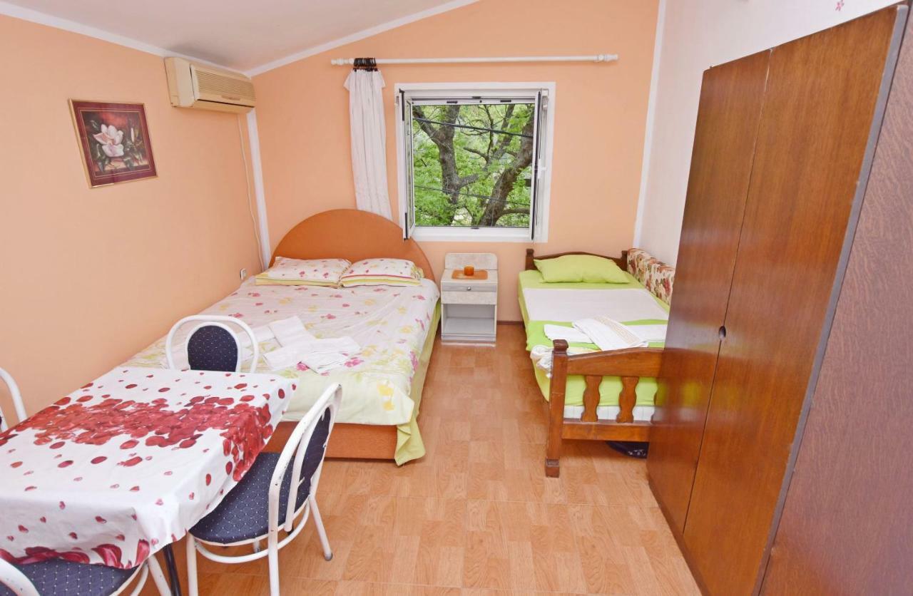 Apartments Siljak Petrovac 外观 照片