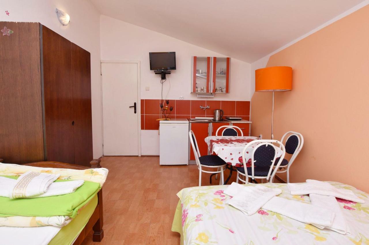 Apartments Siljak Petrovac 外观 照片
