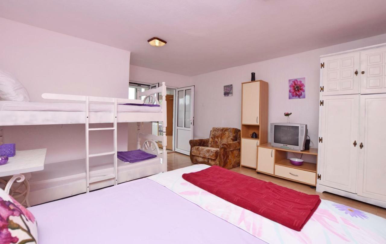 Apartments Siljak Petrovac 外观 照片