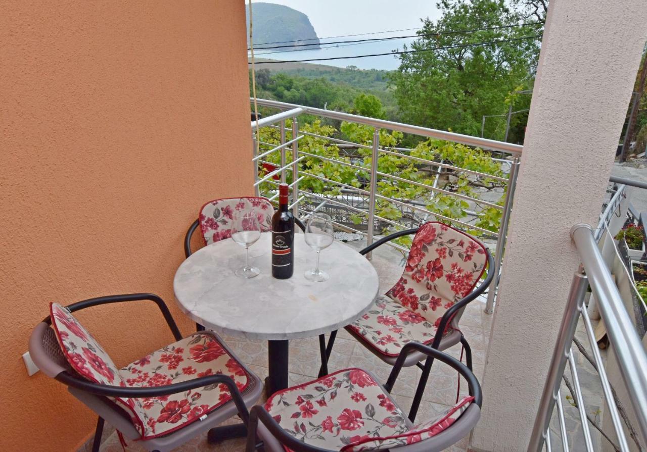 Apartments Siljak Petrovac 外观 照片
