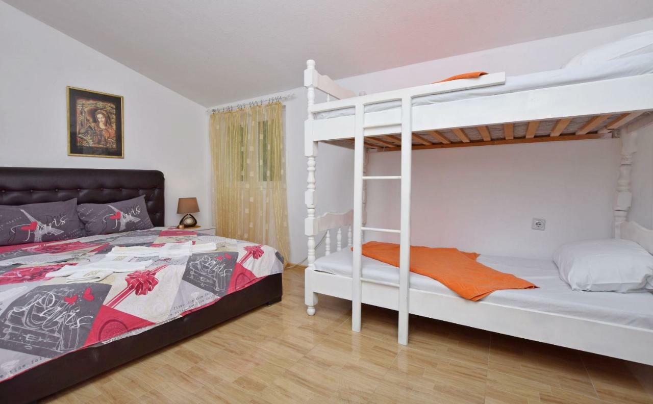 Apartments Siljak Petrovac 外观 照片
