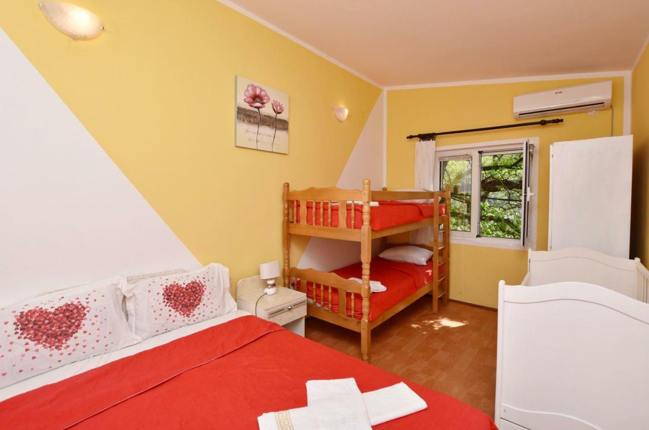 Apartments Siljak Petrovac 外观 照片